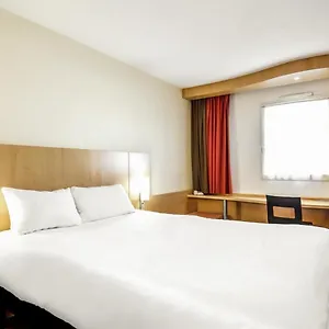 Ibis Otel