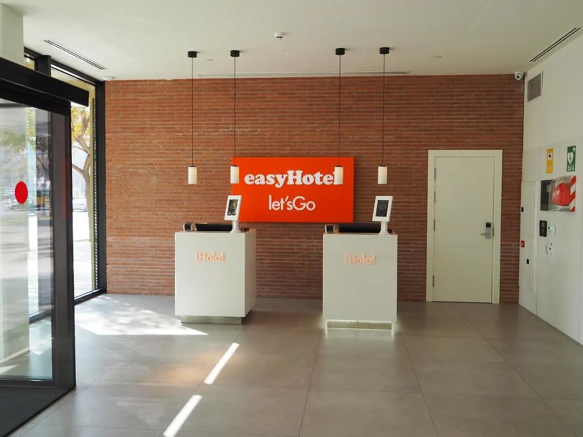 Easyhotel Barcelona Fira Hospitalet de Llobregat