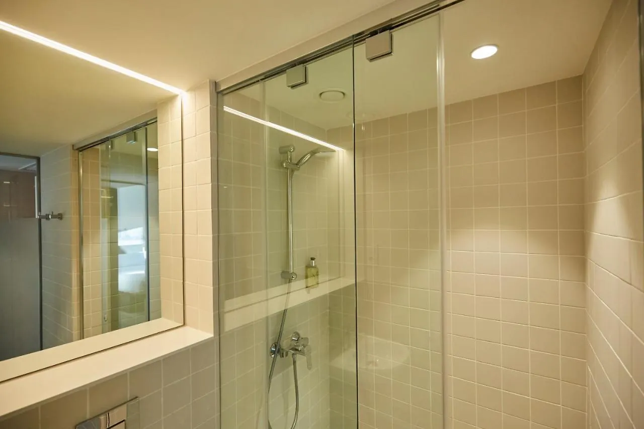 Easyhotel Barcelona Fira Hospitalet de Llobregat 2*,  Spanyolország