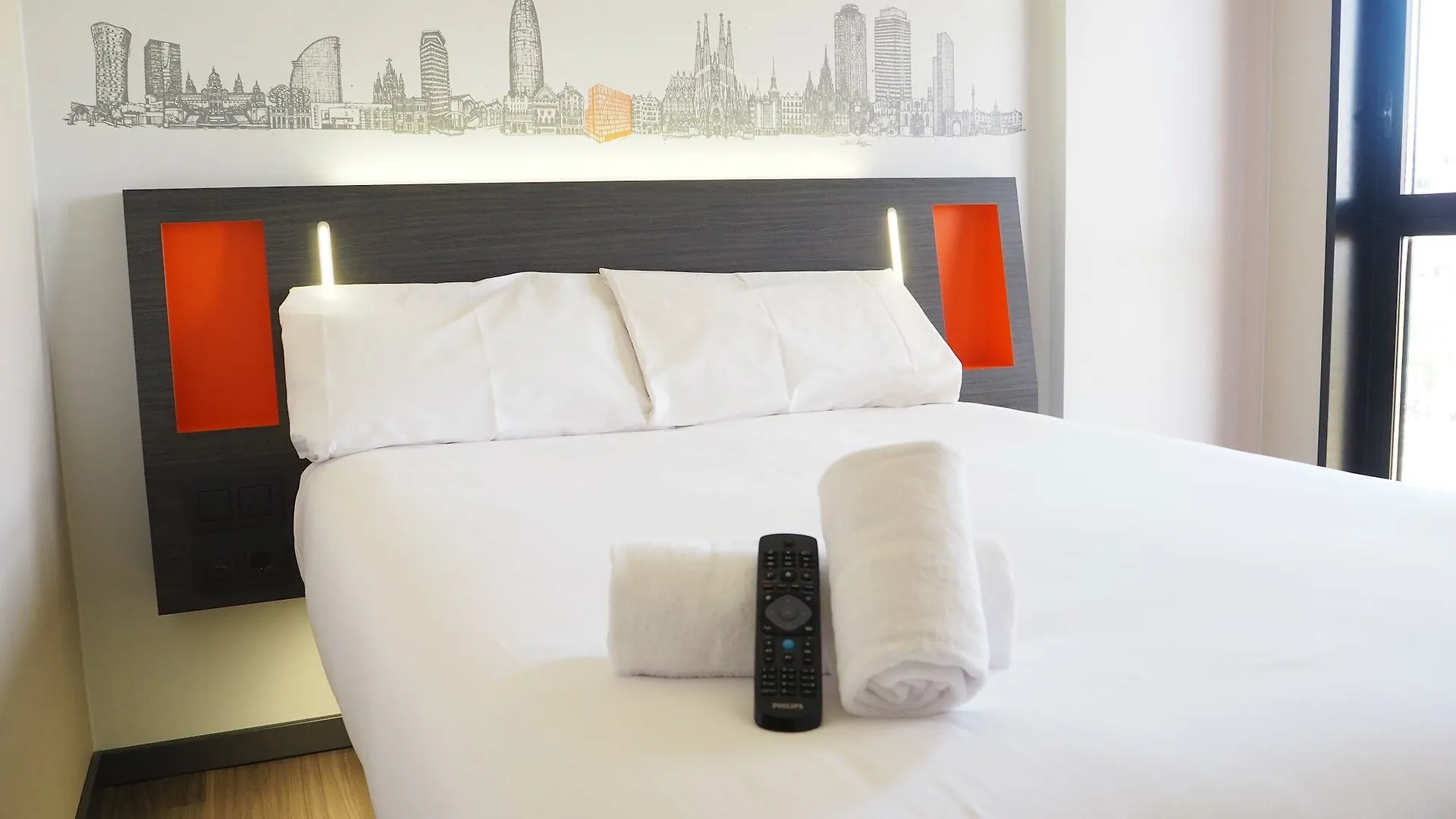Easyhotel Barcelona Fira Hospitalet de Llobregat 2*,  Spanyolország