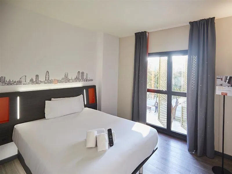 Szálloda Easyhotel Barcelona Fira Hospitalet de Llobregat